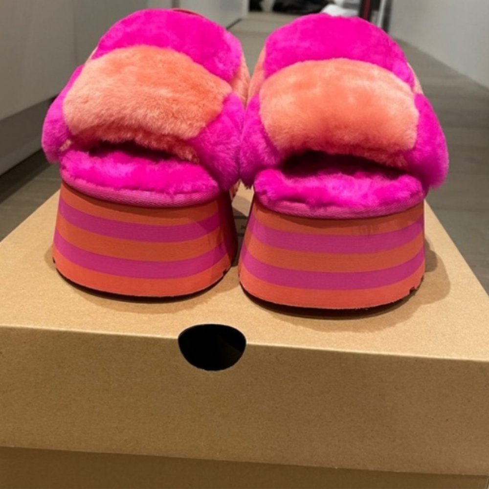 UGG Disco Checker Slide Vibrant Platform Slides - Picture 9 of 16